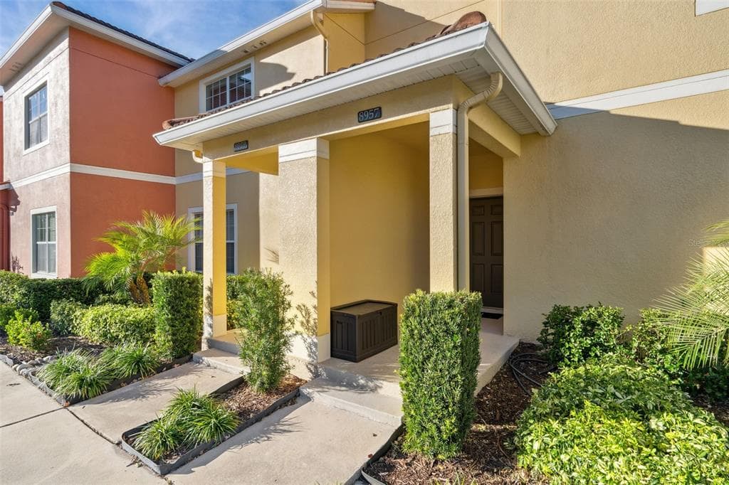 8957 SUGAR PALM ROAD, KISSIMMEE, FL 34747