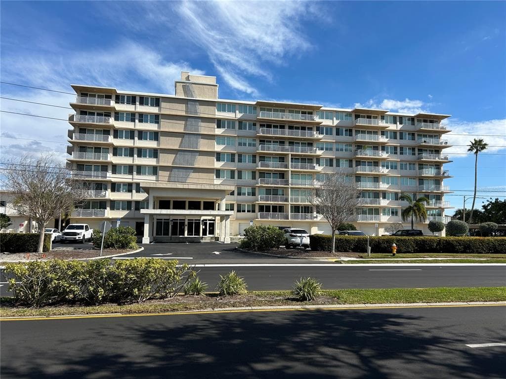 223 ISLAND WAY # 4A, CLEARWATER, FL 33767