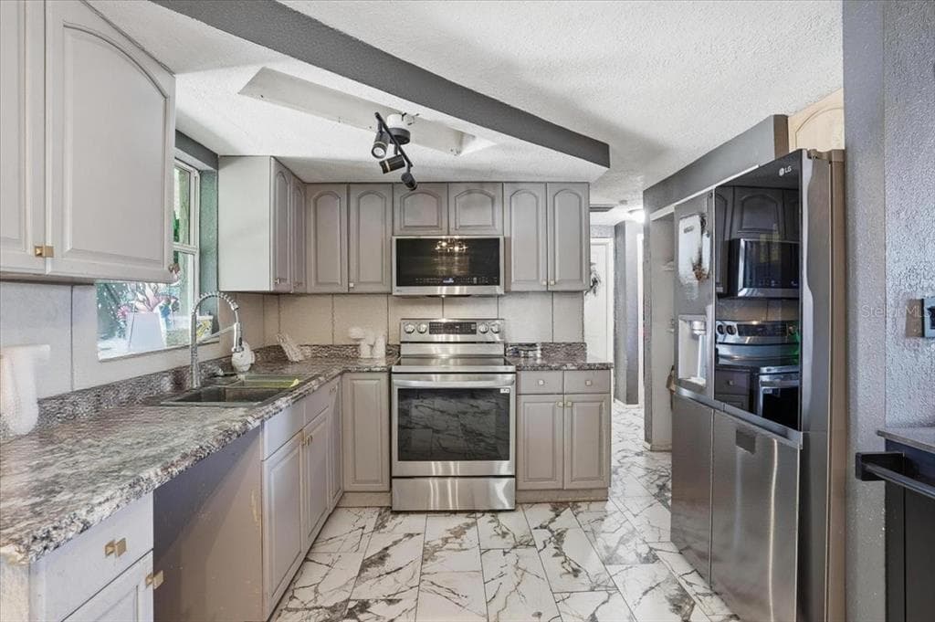 3208 KILBURN ROAD, HOLIDAY, FL 34691 — zdjęcie 5