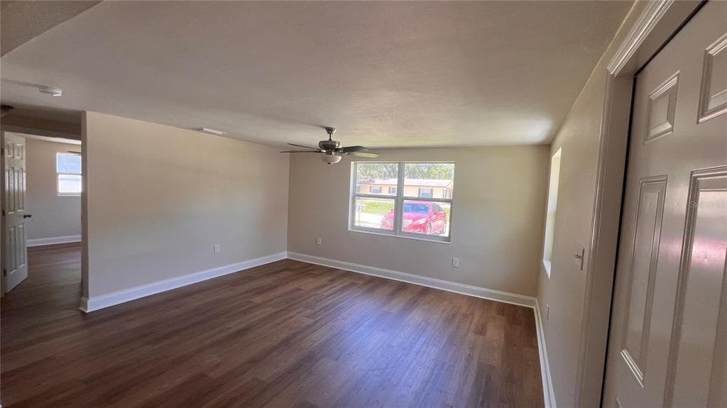 2824 MEADOW VIEW AVENUE, LARGO, FL 33771 — zdjęcie 3