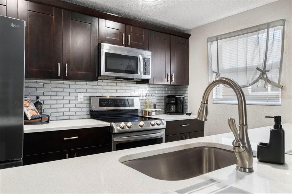 6333 ABERDEEN AVENUE, NEW PORT RICHEY, FL 34653 — zdjęcie 5