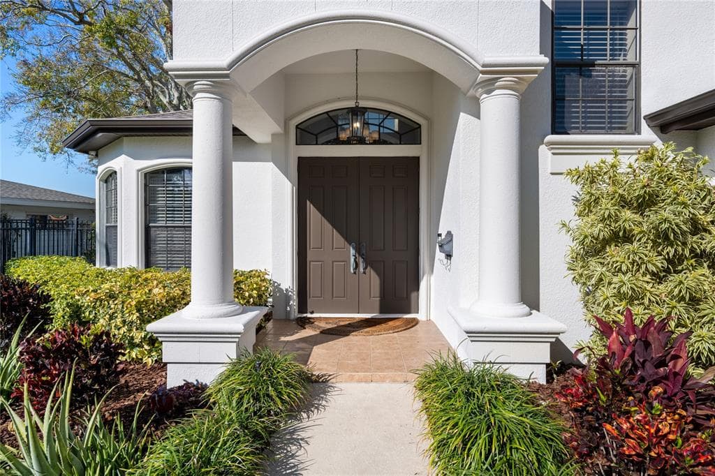 3598 10TH STREET NE, ST PETERSBURG, FL 33704 — zdjęcie 4