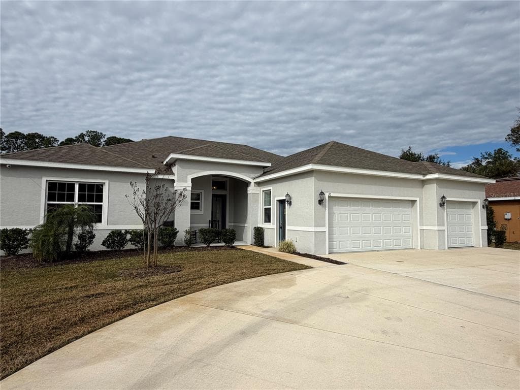 10 POINT OF WOODS DRIVE, PALM COAST, FL 32164