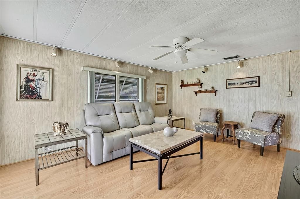 3141 NANTUCKET DRIVE, HOLIDAY, FL 34690 — zdjęcie 4