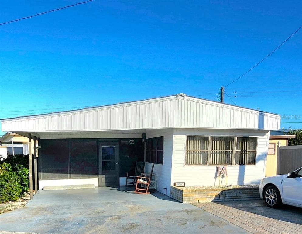 2003 MINNESOTA AVENUE, BRADENTON, FL 34207