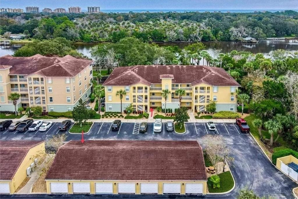 100 CANOPY WALK LANE # 124, PALM COAST, FL 32137