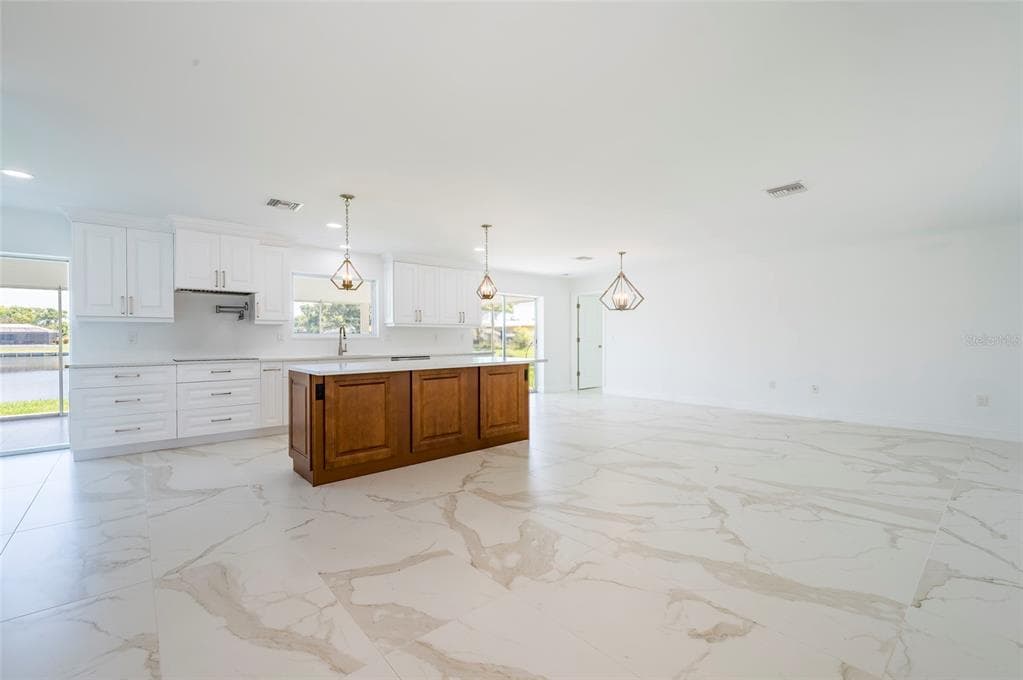 13797 PINECREST DRIVE, LARGO, FL 33774 — zdjęcie 3