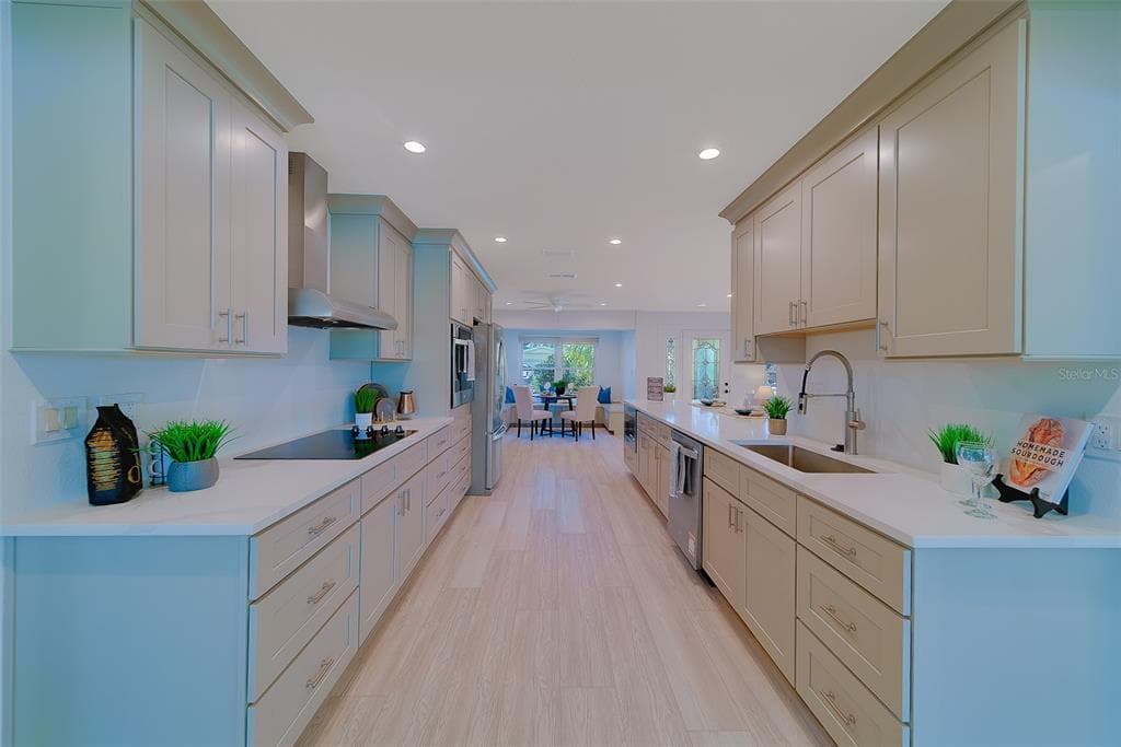 207 MIDWAY ISLAND, CLEARWATER BEACH, FL 33767 — zdjęcie 4