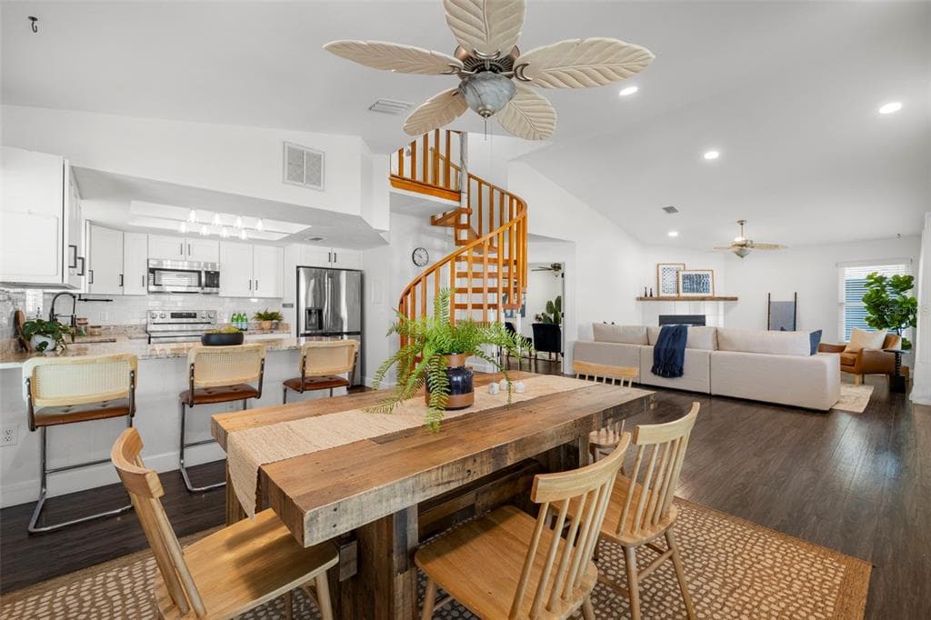 247 126TH AVENUE, TREASURE ISLAND, FL 33706 — zdjęcie 5