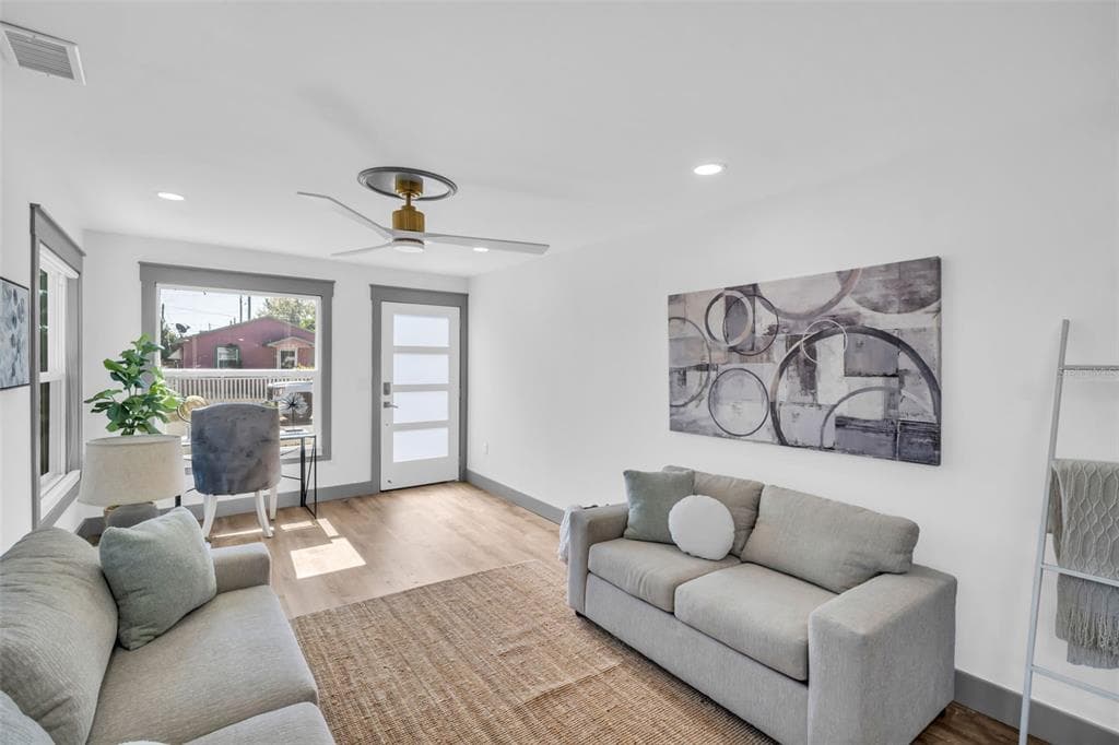 4933 NEWTON AVENUE S, GULFPORT, FL 33707 — zdjęcie 4