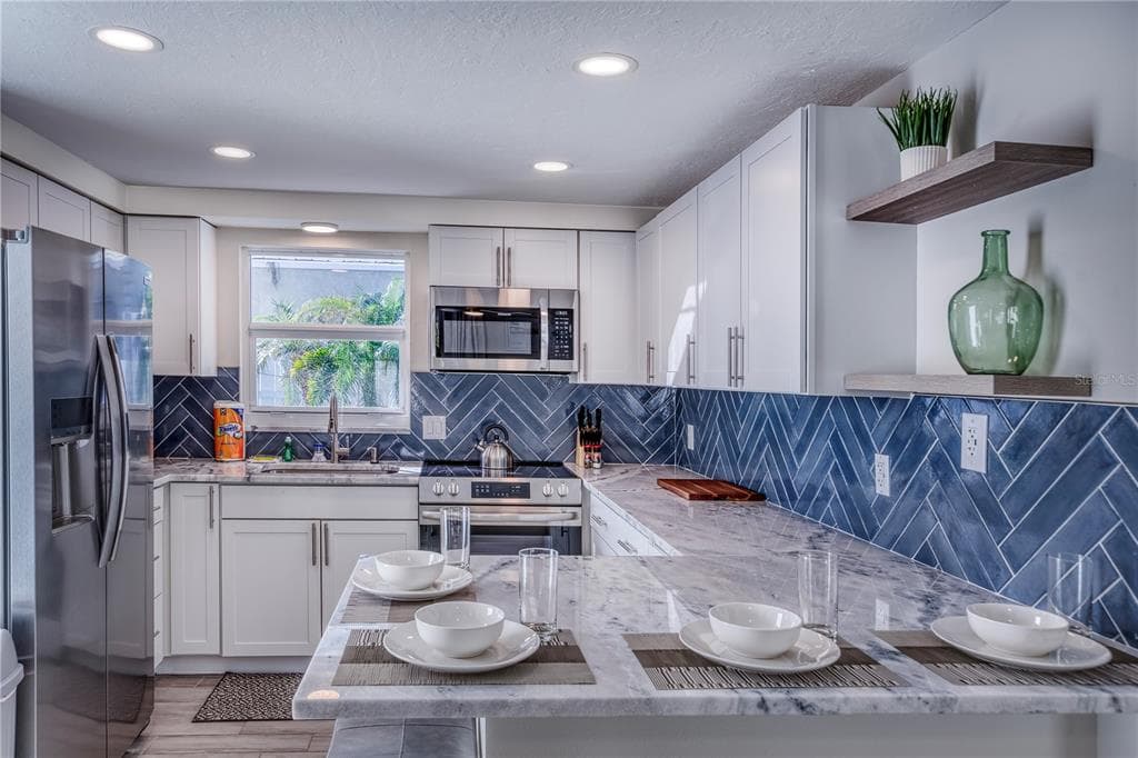 3604 GULF DRIVE # A and B, HOLMES BEACH, FL 34217 — zdjęcie 3