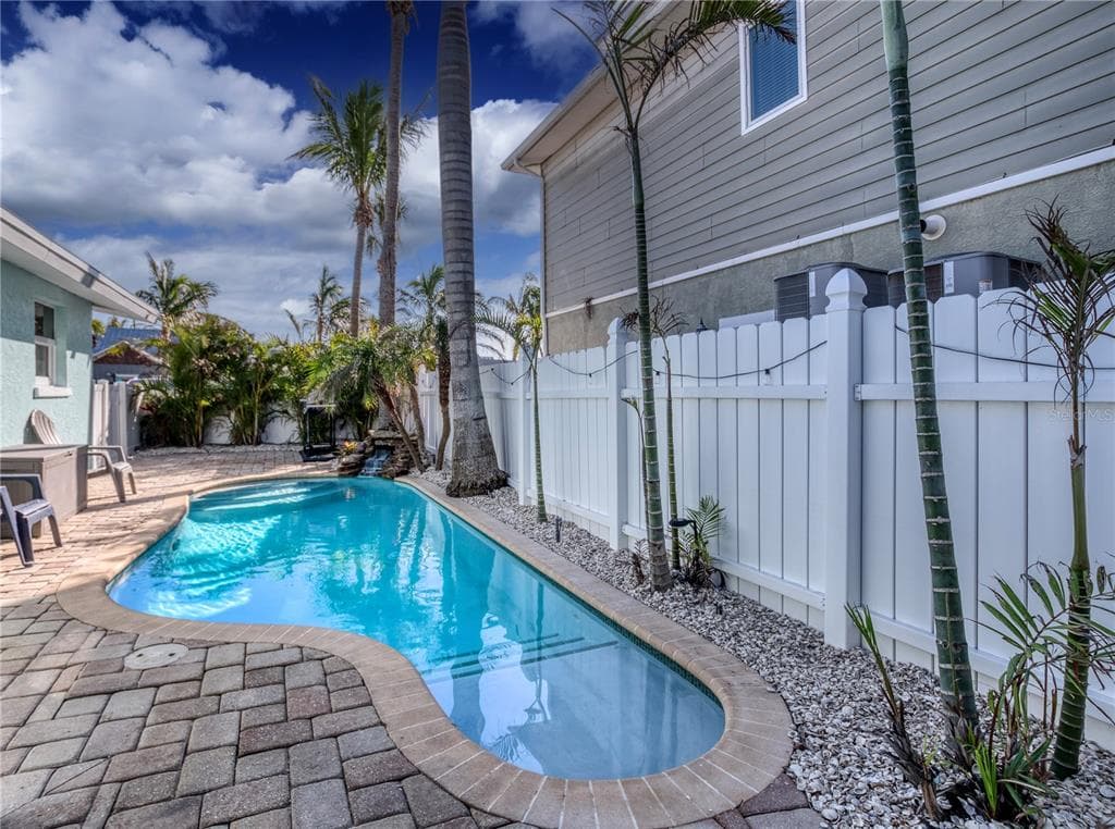 3604 GULF DRIVE # A and B, HOLMES BEACH, FL 34217 — zdjęcie 5