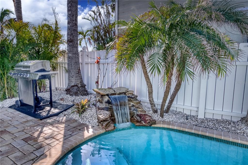 3604 GULF DRIVE # A and B, HOLMES BEACH, FL 34217 — zdjęcie 4