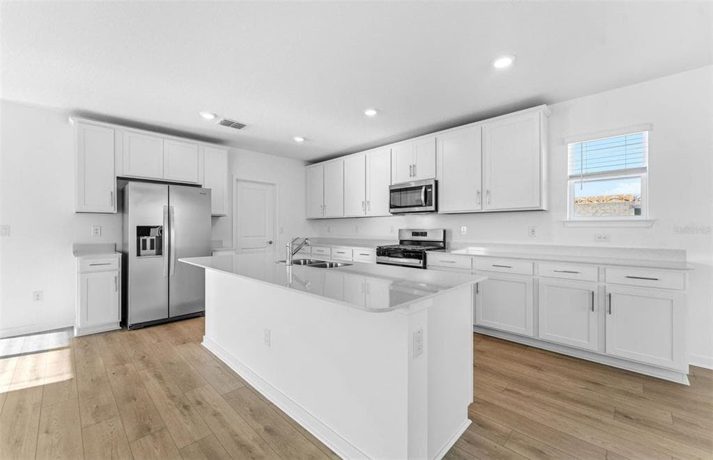 1361 ALLAGASH DRIVE, ZEPHYRHILLS, FL 33540 — zdjęcie 3