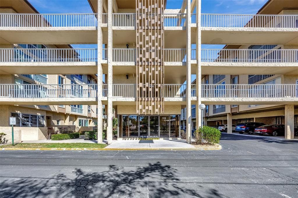 113 ISLAND WAY # 241, CLEARWATER BEACH, FL 33767 — zdjęcie 2