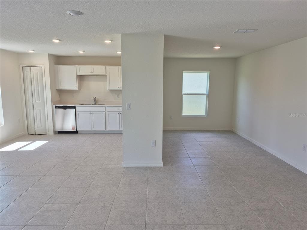 8810 PINE BARK WAY, WILDWOOD, FL 34785 — zdjęcie 5