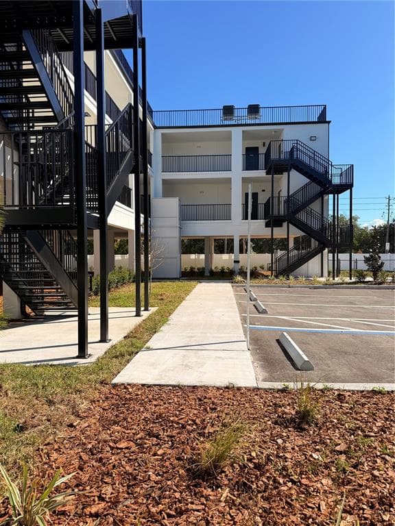 3601 6TH STREET S, ST PETERSBURG, FL 33705 — zdjęcie 2