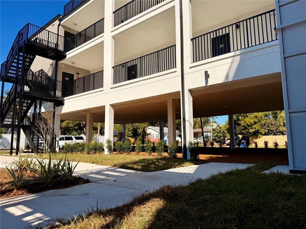 3601 6TH STREET S, ST PETERSBURG, FL 33705 — zdjęcie 4