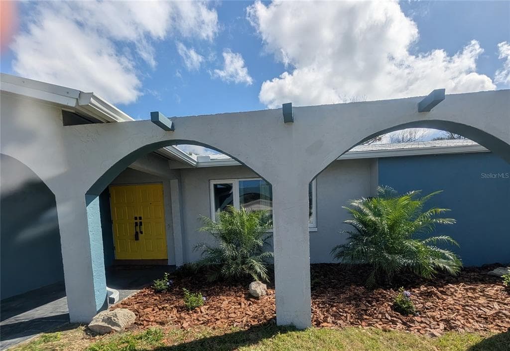 4723 114TH STREET N, MADEIRA BEACH, FL 33708 — zdjęcie 2