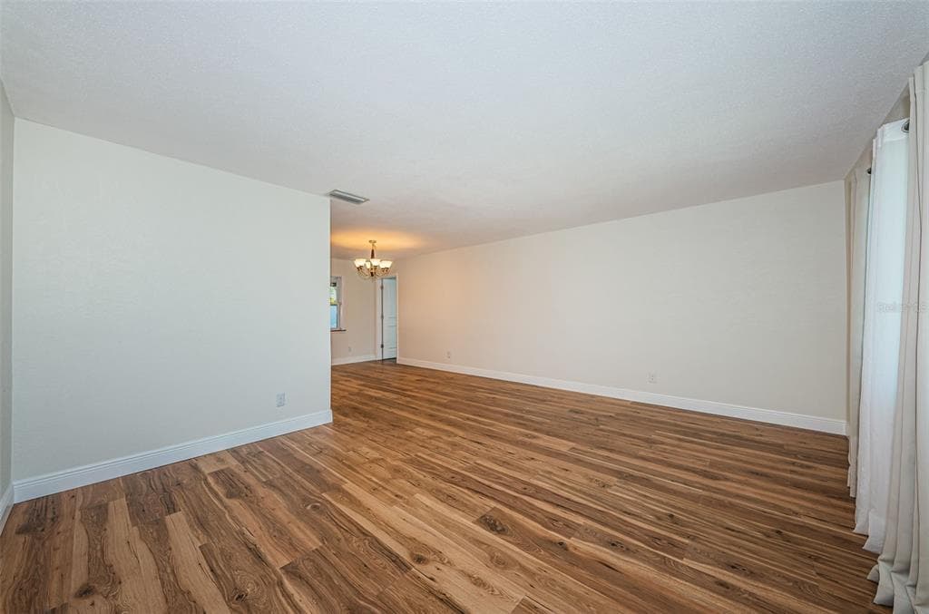 4723 114TH STREET N, MADEIRA BEACH, FL 33708 — zdjęcie 3