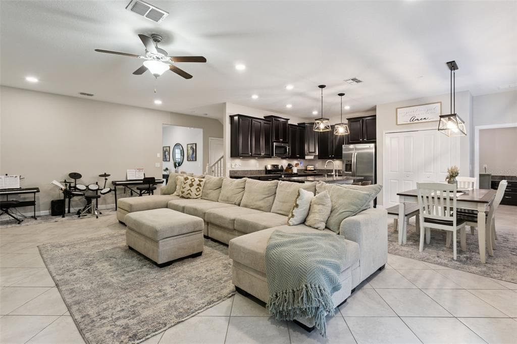 8816 SHADY PAVILLION COURT, LAND O LAKES, FL 34637 — zdjęcie 5