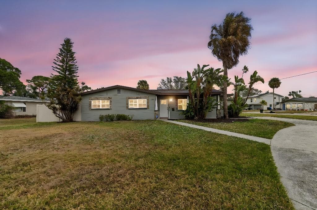 4601 VENETIAN BOULEVARD NE, ST PETERSBURG, FL 33703