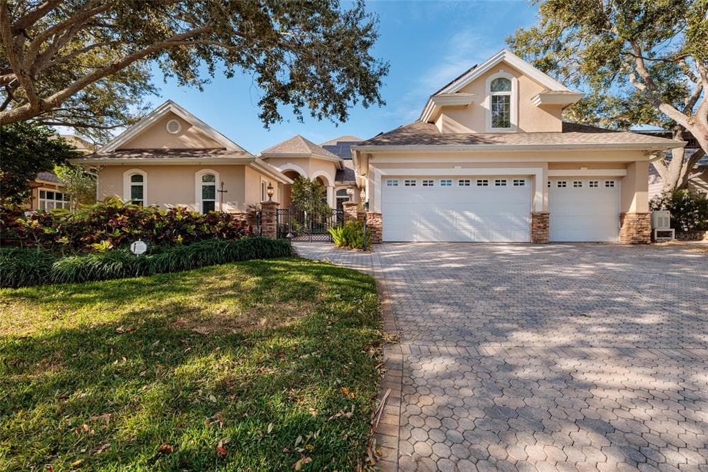 8402 TALLAHASSEE DRIVE NE, ST PETERSBURG, FL 33702