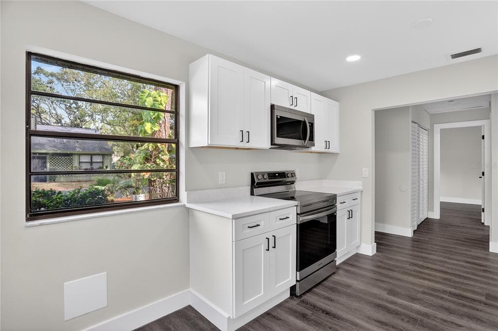 5014 BARRINGTON CIRCLE # 2102, SARASOTA, FL 34234 — zdjęcie 5