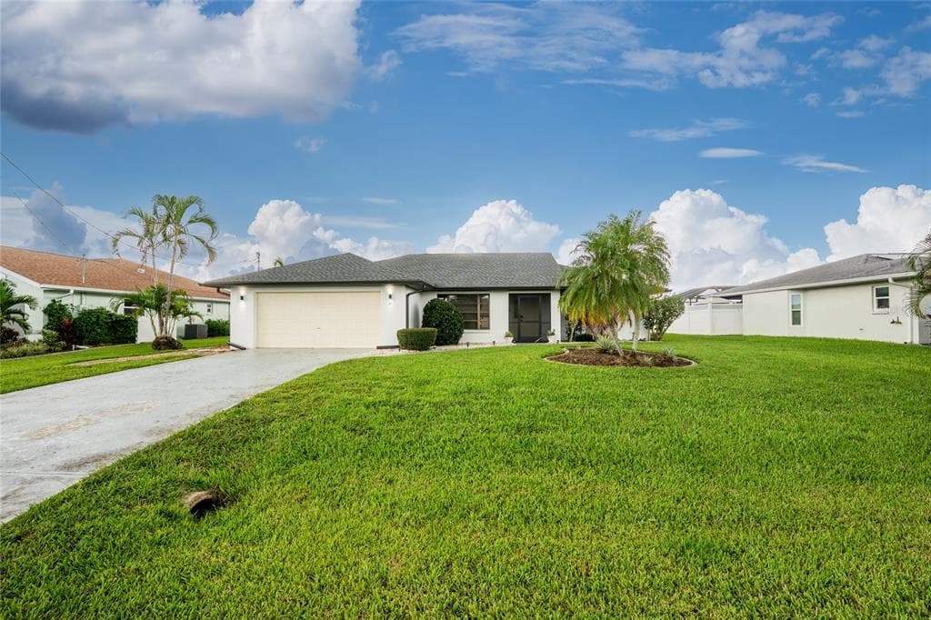 21 BUNKER LANE, ROTONDA WEST, FL 33947