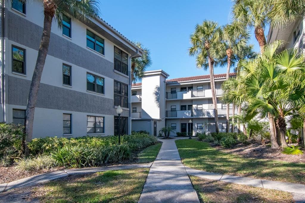 2650 COUNTRYSIDE BOULEVARD # F303, CLEARWATER, FL 33761 — zdjęcie 2