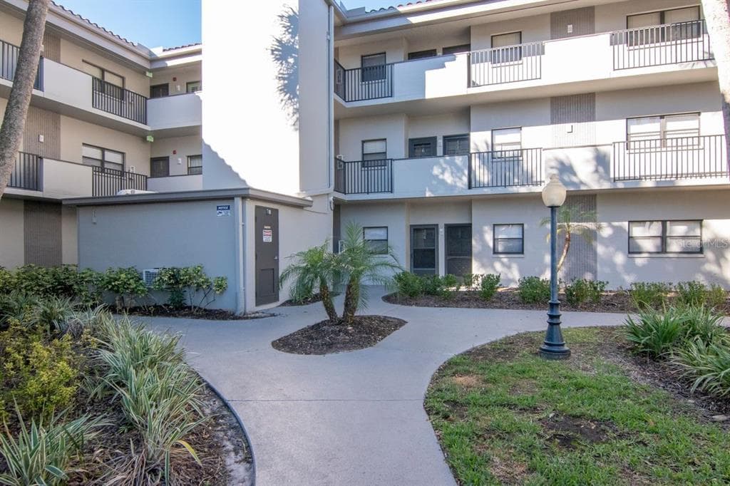 2650 COUNTRYSIDE BOULEVARD # F303, CLEARWATER, FL 33761