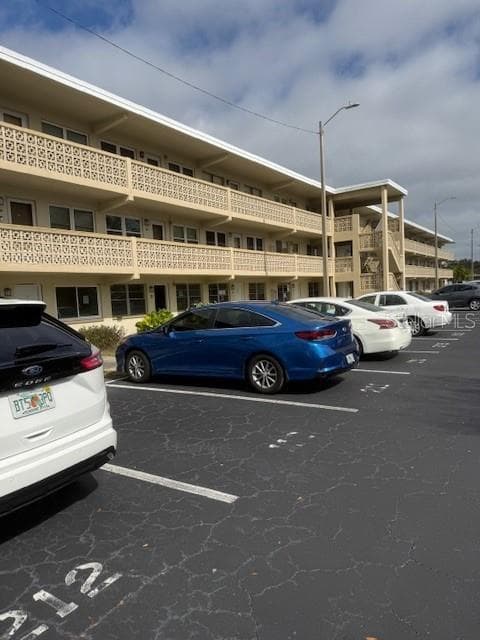 1051 79TH AVENUE N # 212, ST PETERSBURG, FL 33702 — zdjęcie 2