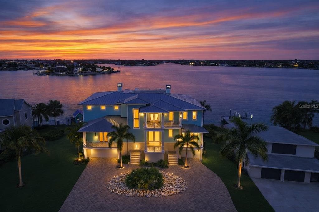 391 12TH AVENUE, INDIAN ROCKS BEACH, FL 33785