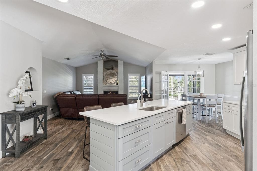 692 ROCHESTER STREET, OVIEDO, FL 32765 — zdjęcie 4