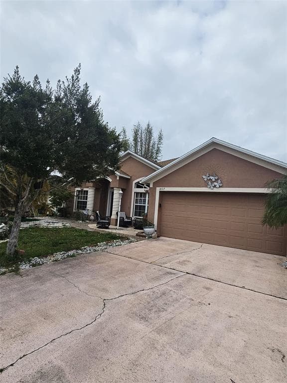 807 MASSY COURT, KISSIMMEE, FL 34759