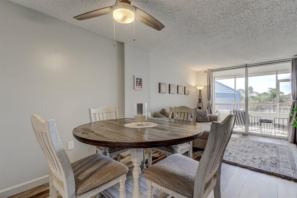2333 FEATHER SOUND DRIVE # B211, CLEARWATER, FL 33762 — zdjęcie 5