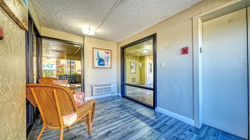 8764 MIDNIGHT PASS ROAD # A306, SARASOTA, FL 34242 — zdjęcie 5