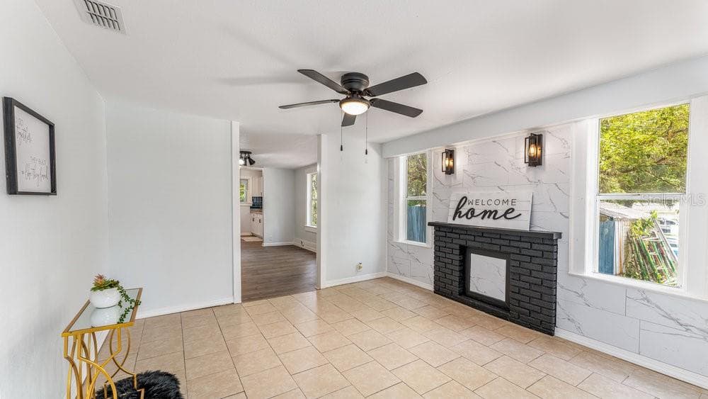 912 E CAROLINA AVE, DELAND, FL 32724 — zdjęcie 2