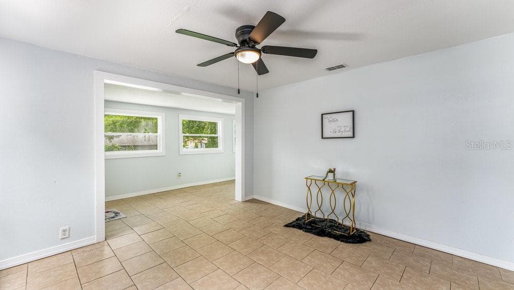 912 E CAROLINA AVE, DELAND, FL 32724 — zdjęcie 3