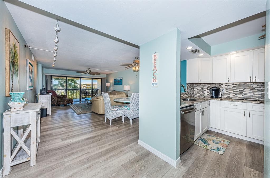 401 150TH AVENUE # 245, MADEIRA BEACH, FL 33708 — zdjęcie 5