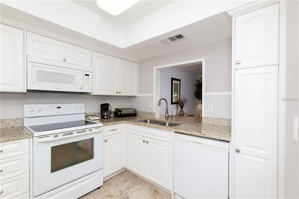 4632 MARINE PARKWAY # 201, NEW PORT RICHEY, FL 34652 — zdjęcie 2