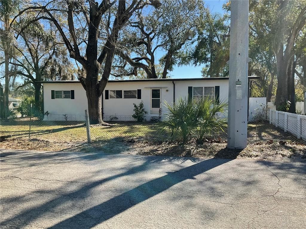4707 E YUKON STREET, TAMPA, FL 33617 — zdjęcie 2