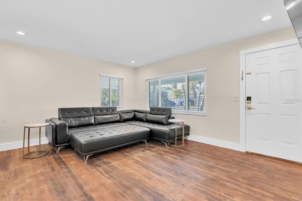 518 77TH AVENUE, ST PETE BEACH, FL 33706 — zdjęcie 5