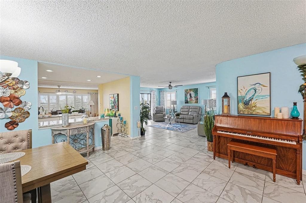 8198 TERRACE GARDEN DRIVE N # 411, ST PETERSBURG, FL 33709 — zdjęcie 2
