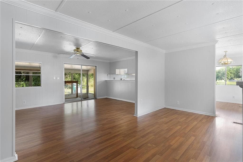 302 IVANHOE CIRCLE, LADY LAKE, FL 32159 — zdjęcie 5