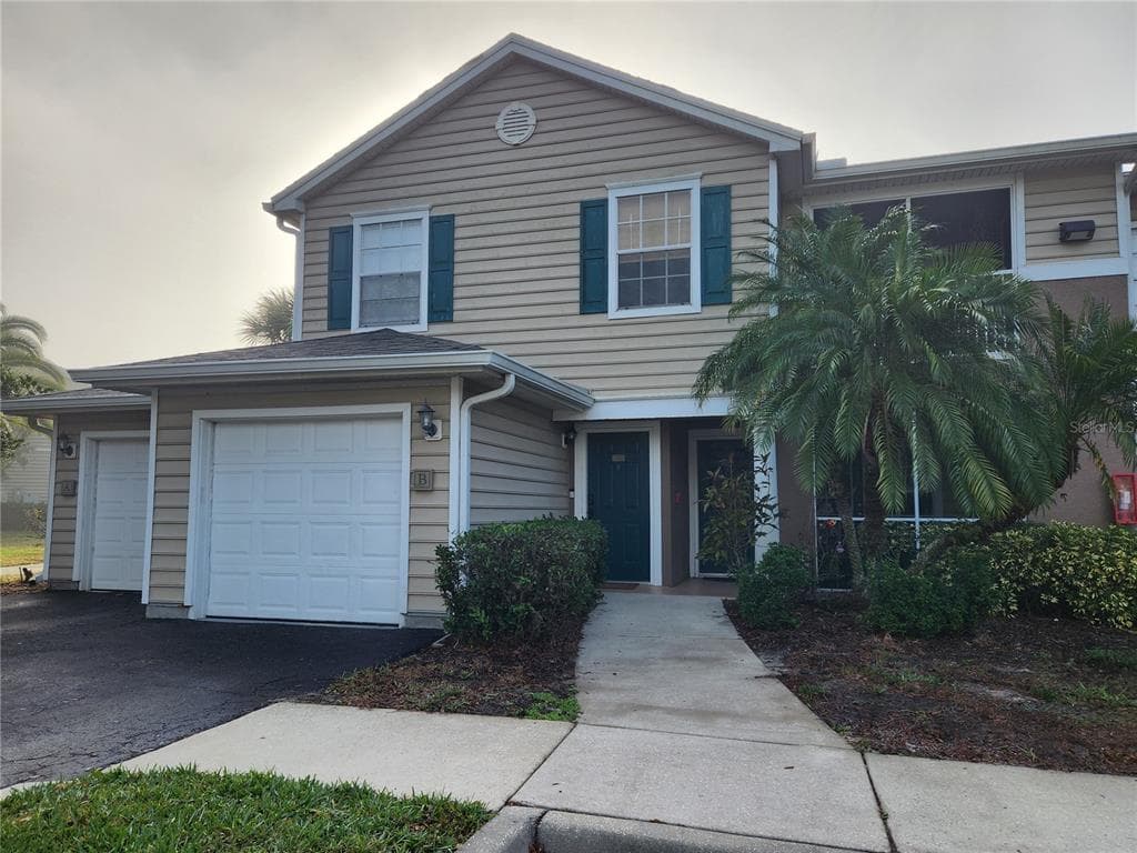 8926 MANOR LOOP CIRCLE # 201 B, LAKEWOOD RANCH, FL 34202