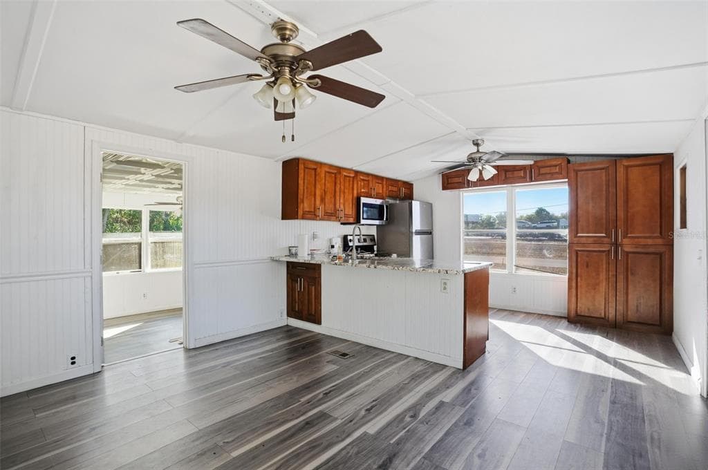 9727 LAKE DRIVE, WEEKI WACHEE, FL 34613 — zdjęcie 3