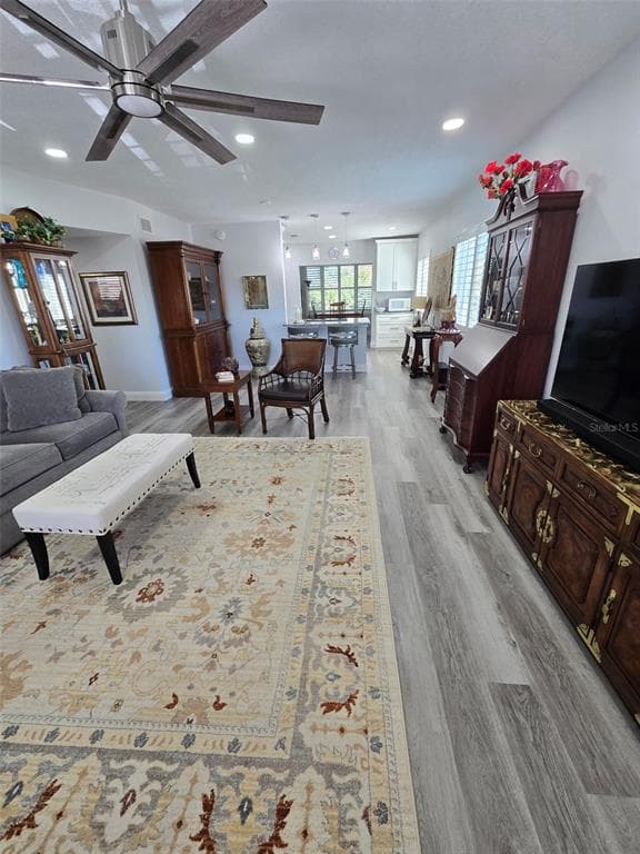 2430 FLORENTINE WAY # 40, CLEARWATER, FL 33763 — zdjęcie 3