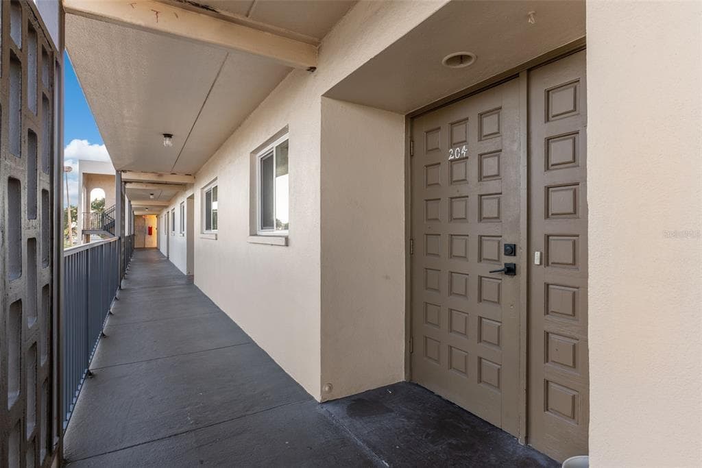 301 87TH AVENUE # 204, ST PETE BEACH, FL 33706 — zdjęcie 3