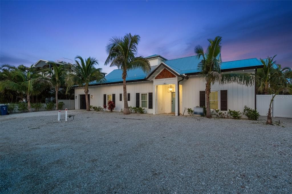 305 73RD STREET, HOLMES BEACH, FL 34217 — zdjęcie 2
